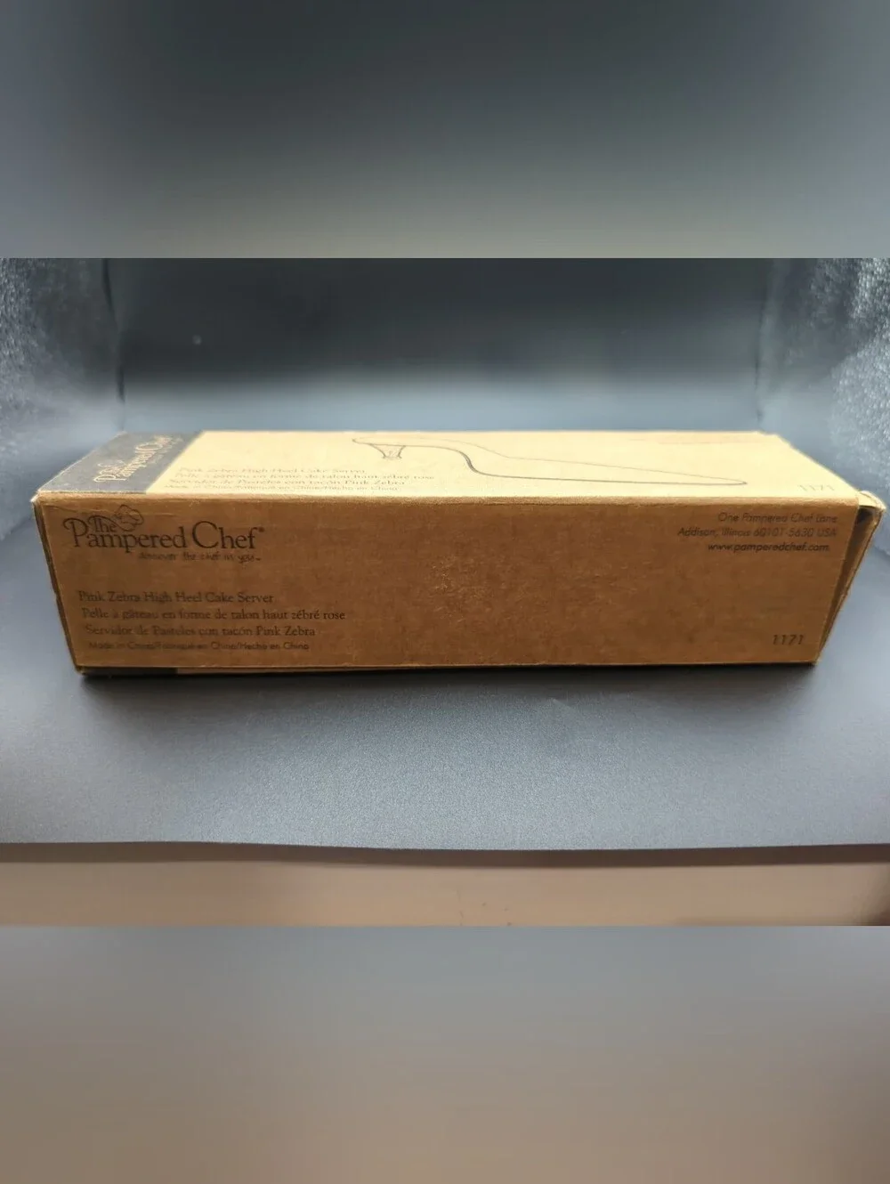Pampered Chef- Pink Zebra High Heel Cake Server with Box- #1171- Magnetic Heel